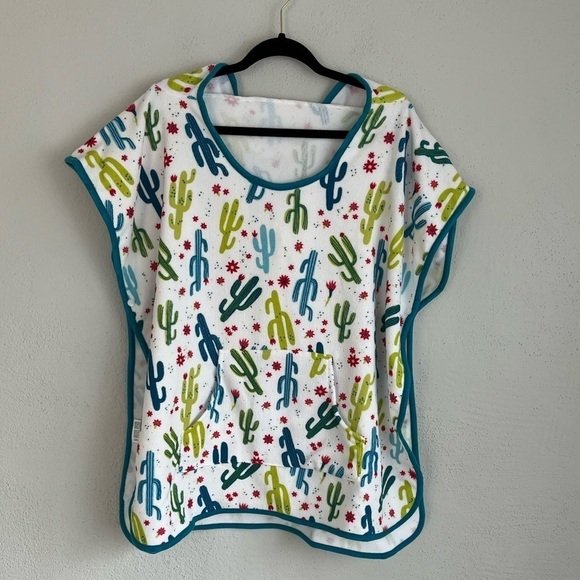 SAFDIE White Green Cacti Hooded Beach Towel - Picture 1 of 7